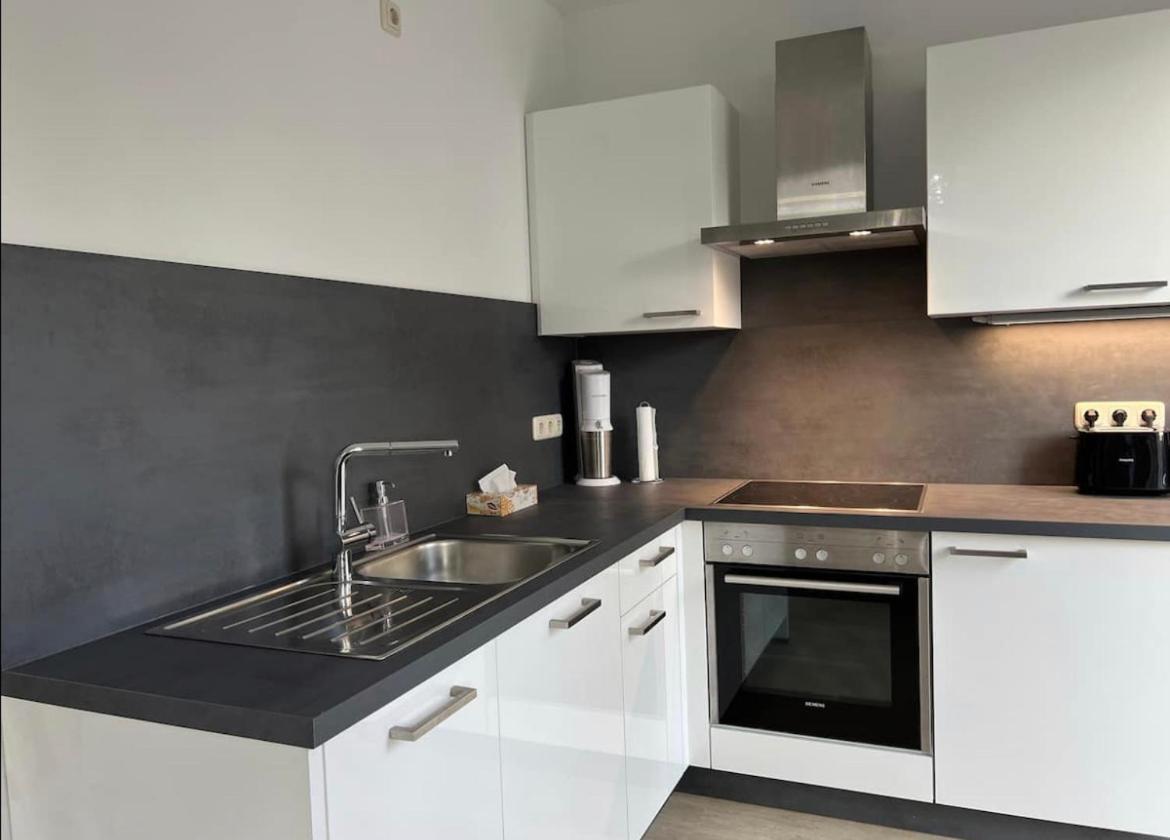 Haushaelfte Mit Garten, Kamin, Grill & Whirlpool Naehe Ber Berlin Exterior photo